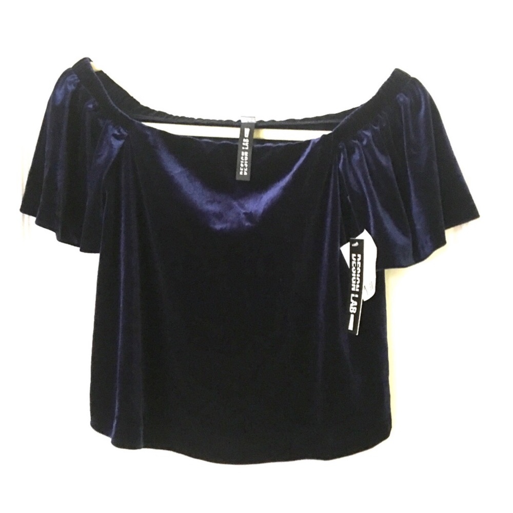 Designer Lab Lord & Taylor off shoulder velvet